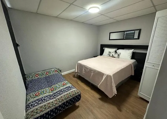 Residencia Preciosa De 2 Planta